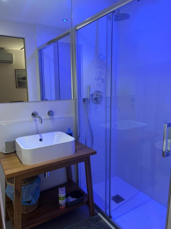 Central Loft image 11